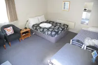 Blenheim Bridges Holiday Park Hoteles en Spring Creek