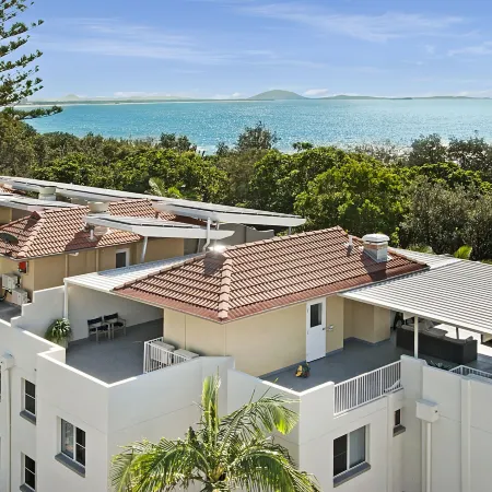 Beachcomber on the Spit Отели рядом с достопримечательностью «Аквариум СИ ЛАЙФ Саншайн-Кост»