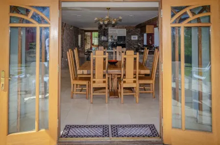 Castleview @ Newton Steading Farm Отели в г. Кирримьюир