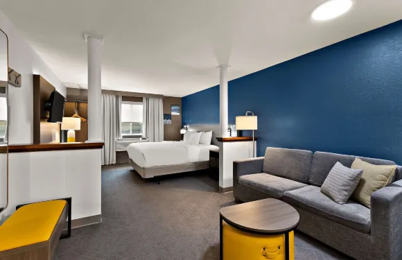 弗裏蒙特舒適套房酒店