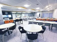La Digue Hotels in Calais