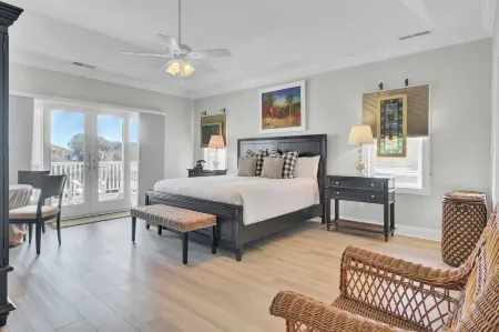 3001 Palm Boulevard by Avantstay Across from Beach & Ocean Views!