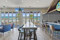 Compass by Margaritaville Medford - bar