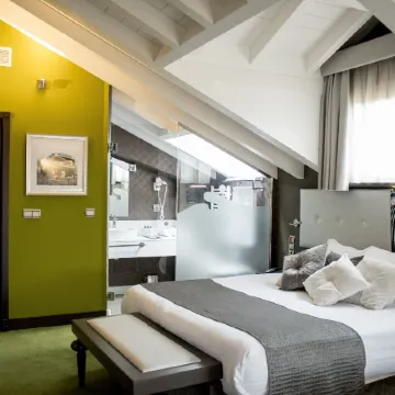 Costa Esmeralda Suites