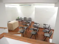 โรงแรมโคโรนา - 3 ดาว