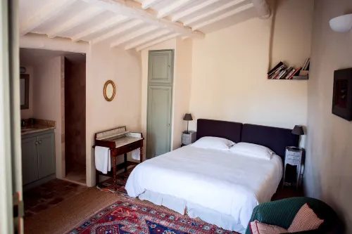 Ancienne Maison des Gardes - Parking