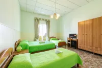 Sisters Hostel Hotels in Piano di Sorrento