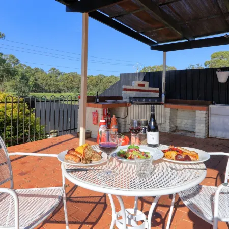 Bishops Lodge Narrandera