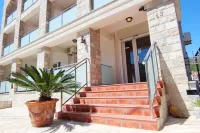 Mila & Aleksandr Apartments