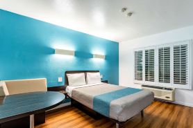 Motel 6 Fountain Valley, CA - Huntington Beach Area