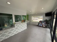 Hi-Way Host Motel - Mountain view