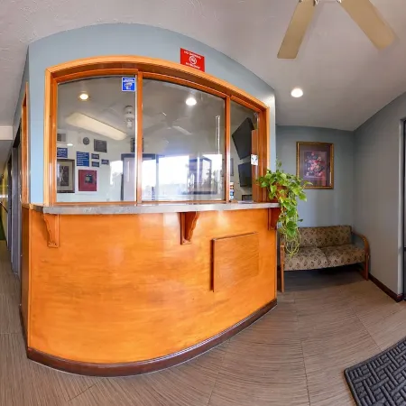 Americas Best Value Inn & Suites-East
