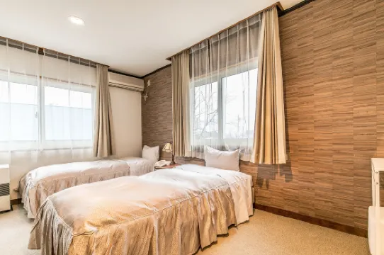 Petit Hotel Enchante