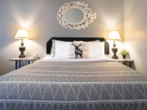 マウンテン ビュー イン キャンモアのホテル