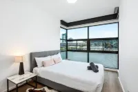 Melbourne Holiday Apartments Flinders Wharf - spa