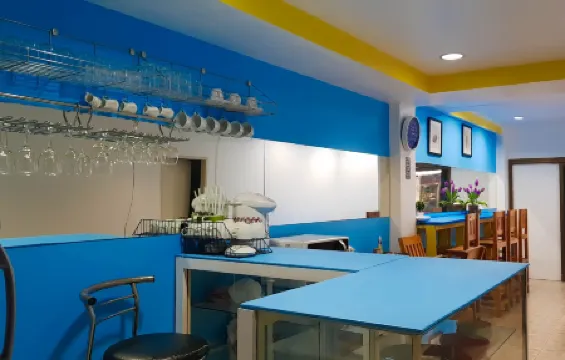 HuaHin Night Market Hostel