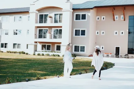 Howard Johnson Resort & Convention Center Ezeiza