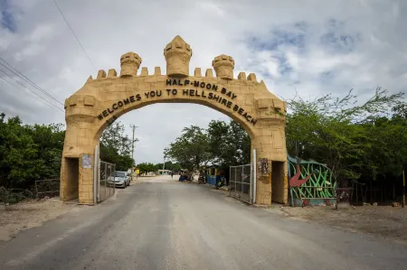 The Beach Estate Country Club Villa