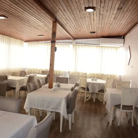 Burhaniye Merkez Otel