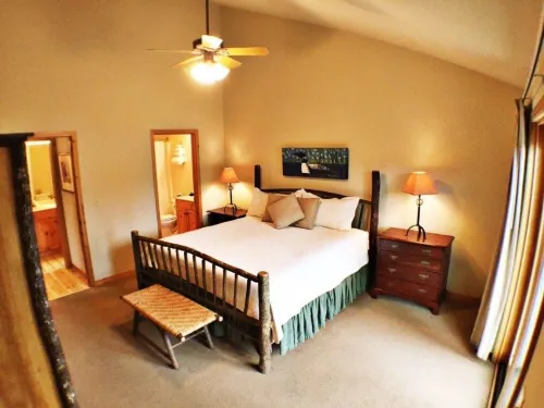 Mountain Lake Lodge Hotels in Bigfork