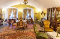 Pakruojis Manor's Palace Boutique Hotel - breakfast