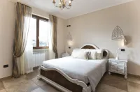 Villa Malvasio Elegant Retreat in Sassari with Private Jacuzzi Room Hôtels à proximité de : Sala Del Regno Dei Testimoni Di Geova