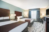 Days Inn & Suites by Wyndham Wausau Hotels in Weston