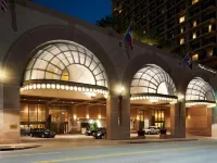 Fairmont Dallas Hotels near Warrior Field