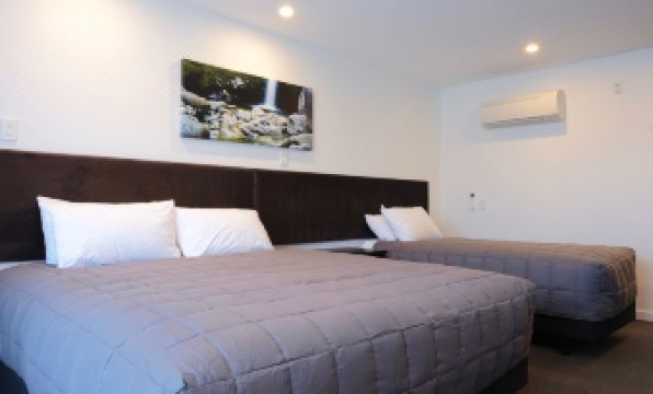 Stopforths Premium Accommodation