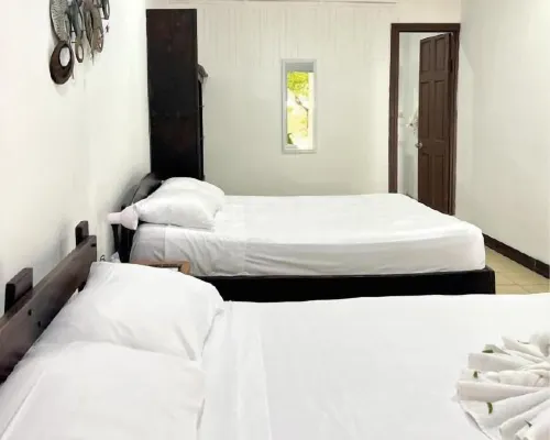 克勞迪奧與凱萊海灘前酒店 科科島酒店