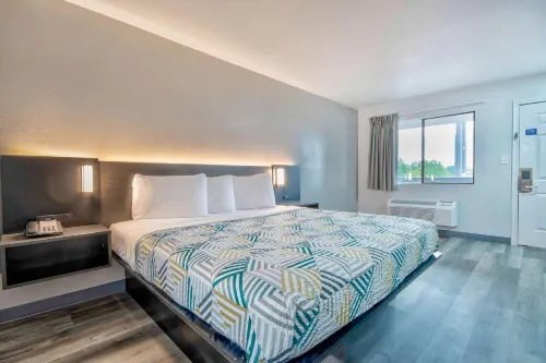 Motel 6 Texarkana, TX