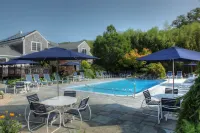 Pleasant Bay Village Resort - Swimmingpools