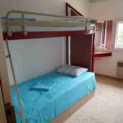 Hotel Holiday Lyon Est Rooms