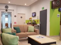SR Hotel Hotels near CODE Metropolitano