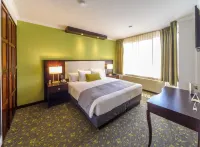 Ritz Apart Hotel - balcony