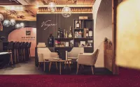 Mountain Plaza Hotel - bar