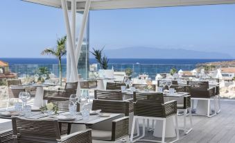 Royal Hideaway Corales Suites