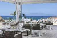 Royal Hideaway Corales Suites