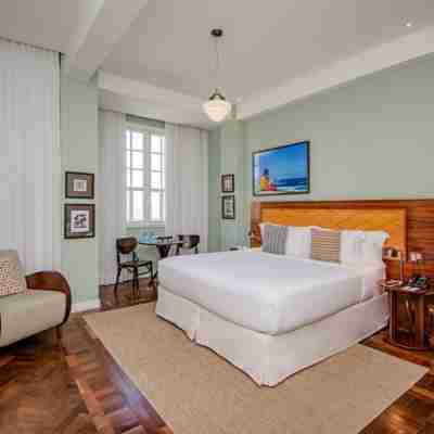 Fera Palace Hotel Rooms