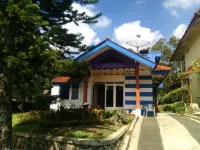 Villa Kota Bunga Cosmos Hotels in der Nähe von Taman Bunga Nusantara