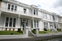 Embassy Apartments Hoteles cerca de Glasgow West End