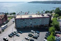 Harbor Shores on Lake Geneva - parking