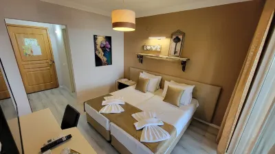 Güneş Otel Hotels near Altınkum Plajı