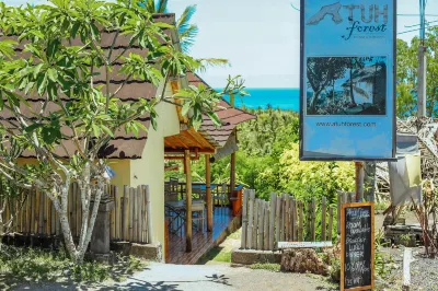 Atuh Forest Cottage Hotels near Bukit Teletubbies