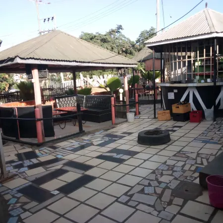 1000 Thousand Psalms Hotel