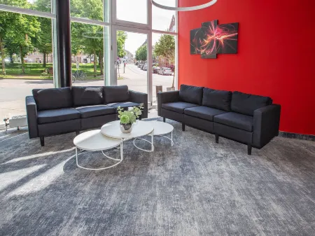 Dormero Hotel Bargenturm Lüneburg Отели рядом с достопримечательностью «University of Lüneburg»