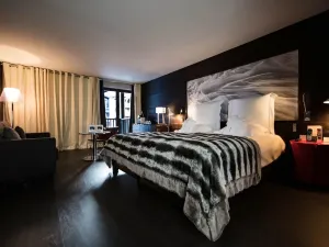 Avenue Lodge Hotel & Spa