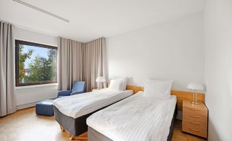 Summer Hotel Tott