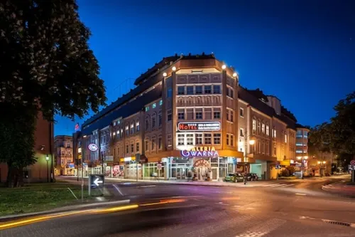 SkyHotelGwarna Hotels in Legnica