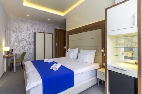 Privilege Suites by Central Park